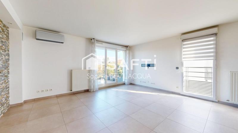 Appartement - 75 m² - 3 pièces