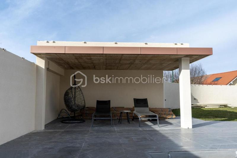 Maison - 95 m² - 4 pièces