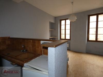 Maison de village - 198 m² - 9 pièces