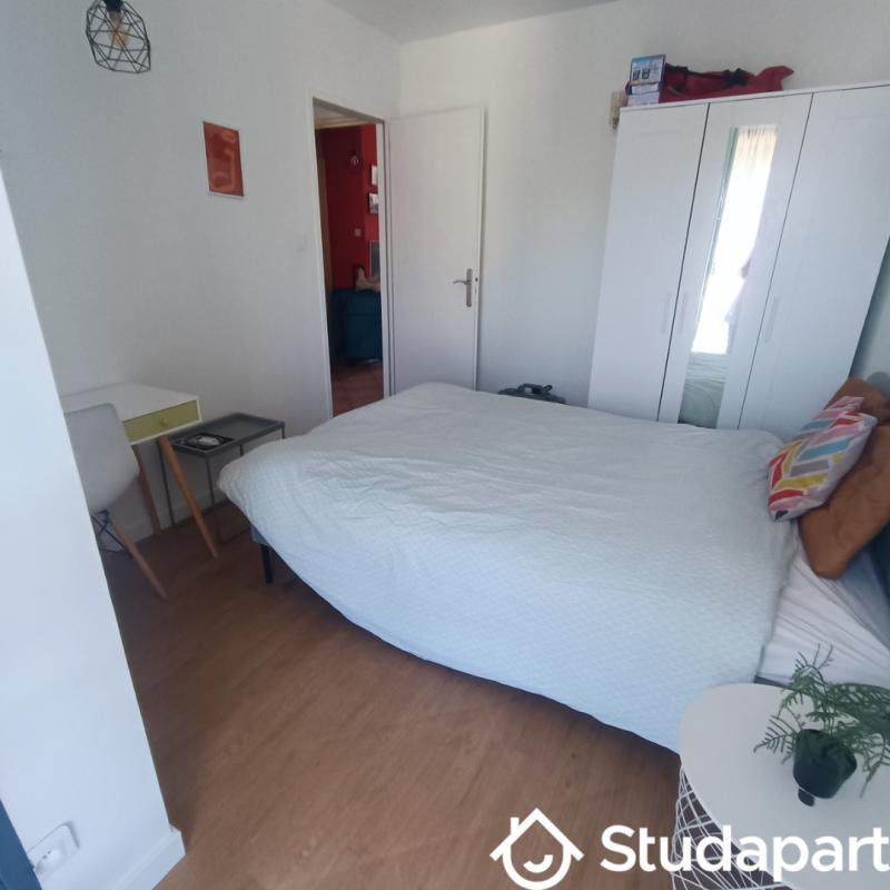 Chambre - 12 m² - 1 pièce