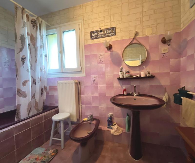 Maison - 232 m² - 8 pièces