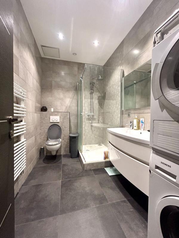 Appartement - 105 m² - 7 pièces