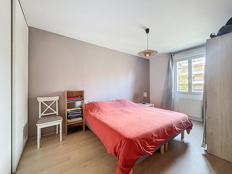 Appartement - 90 m² - 4 pièces