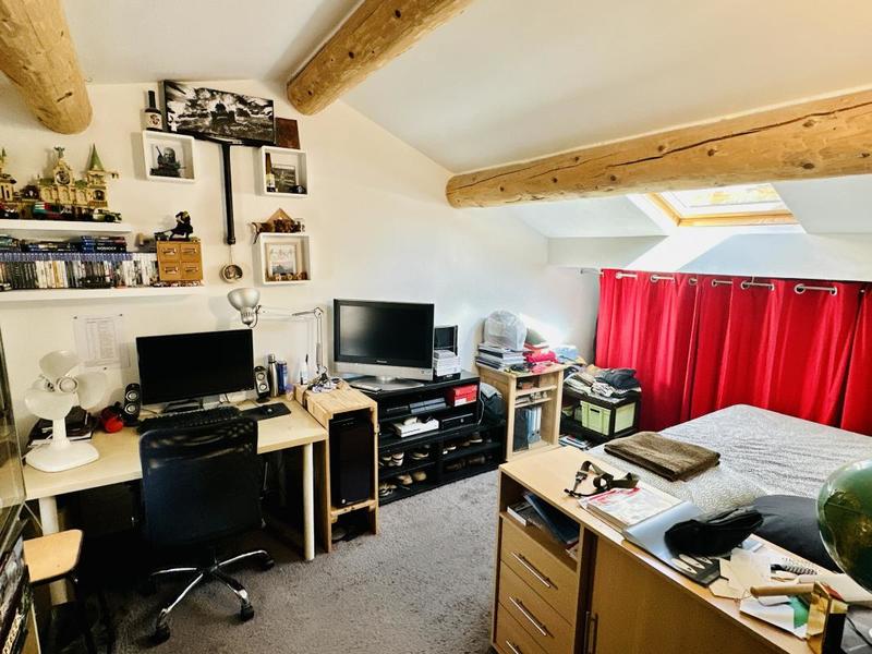 Propriété - 137 m² - 5 pièces