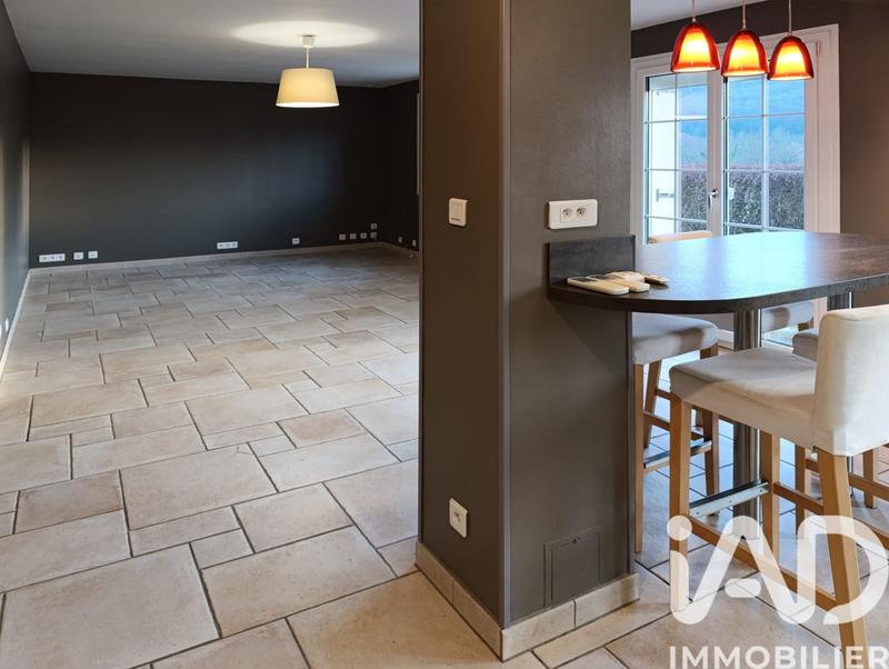 Maison - 107 m² - 5 pièces