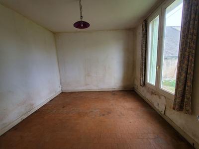 Maison - 93 m² - 6 pièces