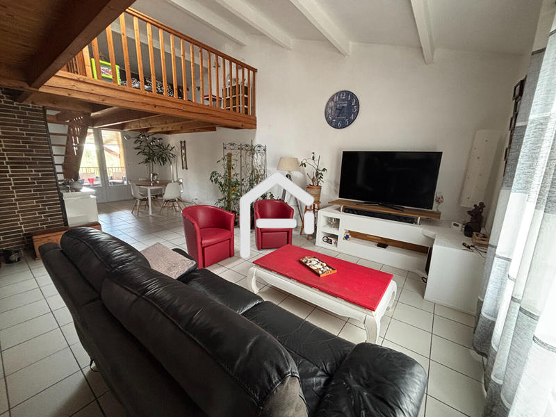 Maison - 80 m² - 4 pièces