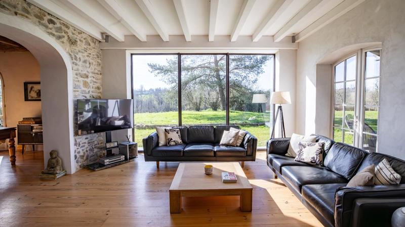 Maison - 530 m² - 12 pièces