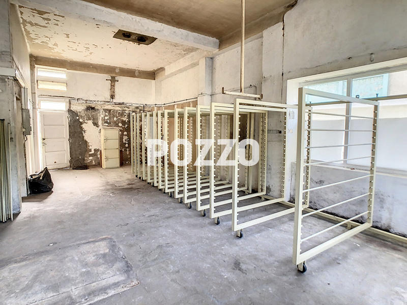 Local commercial - 100 m² - 2 pièces