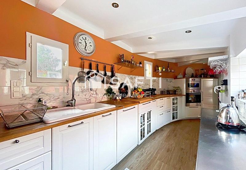 Maison - 289 m² - 7 pièces