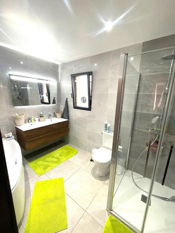 Maison - 92 m² - 3 pièces