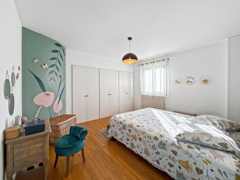 Appartement - 81 m² - 3 pièces