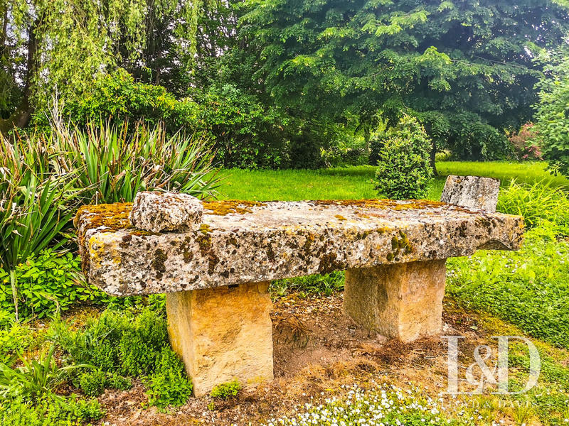 Maison - 265 m² - 7 pièces