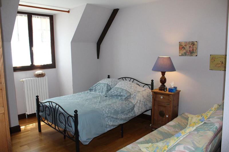 Maison - 300 m² - 8 pièces