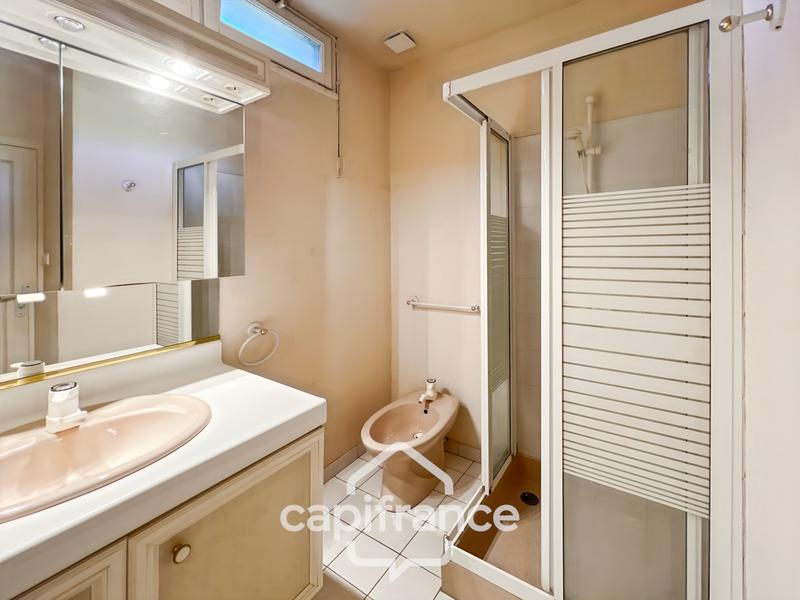 Maison - 176 m² - 7 pièces