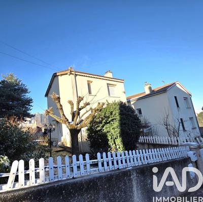 Maison - 73 m² - 4 pièces