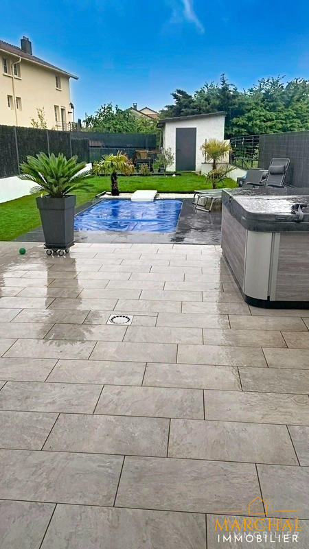 Maison - 175 m² - 7 pièces