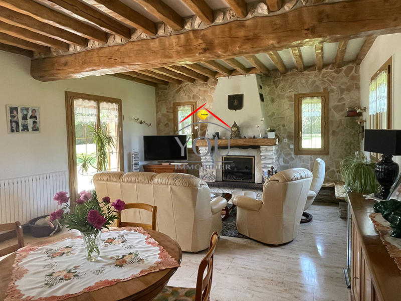 Maison - 159 m² - 7 pièces