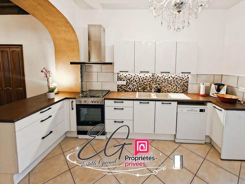 Maison - 135 m² - 7 pièces