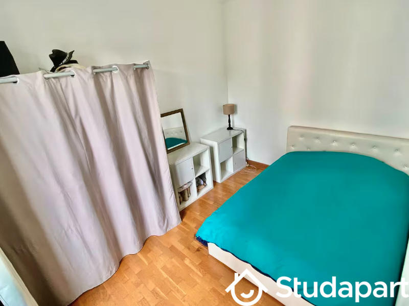 Chambre - 12 m² - 1 pièce