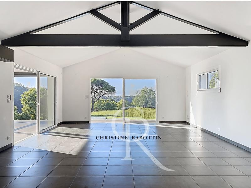 Villa - 143 m² - 4 pièces