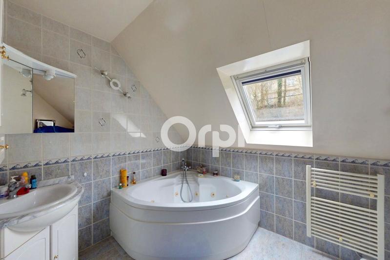 Maison - 146 m² - 6 pièces