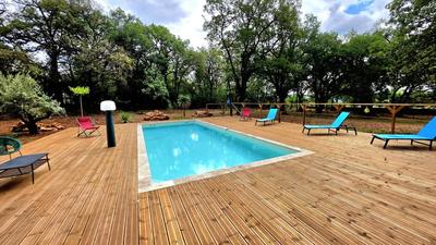 Maison - 390 m² - 11 pièces