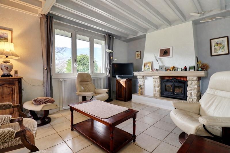 Maison - 260 m² - 7 pièces