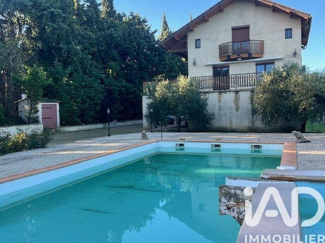 Maison - 315 m² - 7 pièces