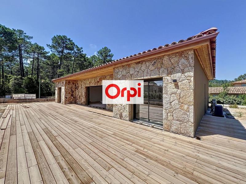 Villa - 136 m² - 5 pièces