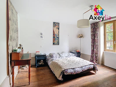 Maison - 200 m² - 7 pièces