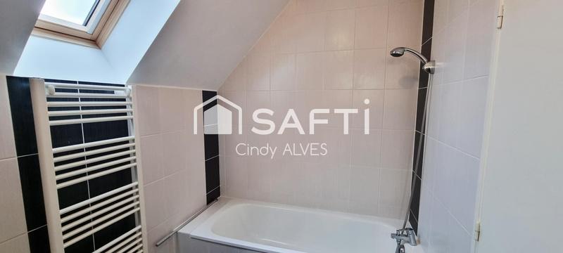 Maison - 180 m² - 8 pièces