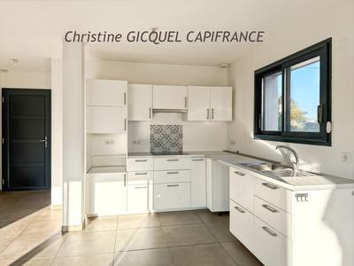 Maison - 92 m² - 4 pièces