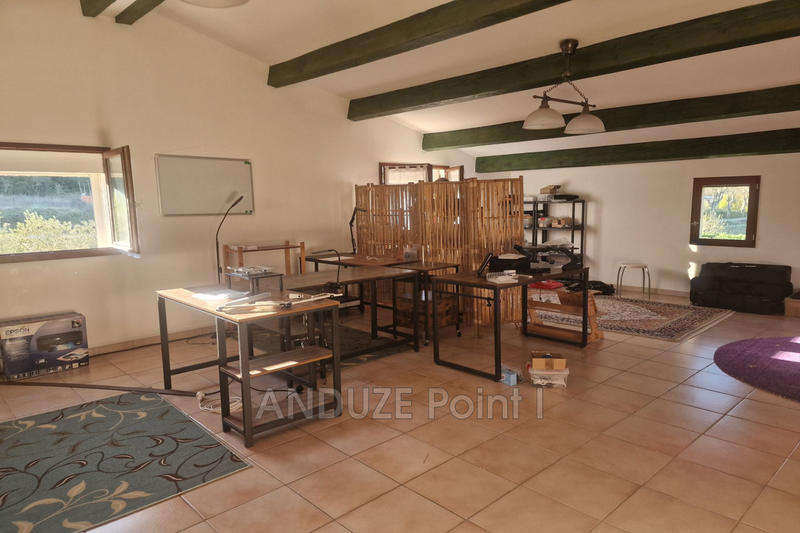 Maison - 275 m² - 9 pièces