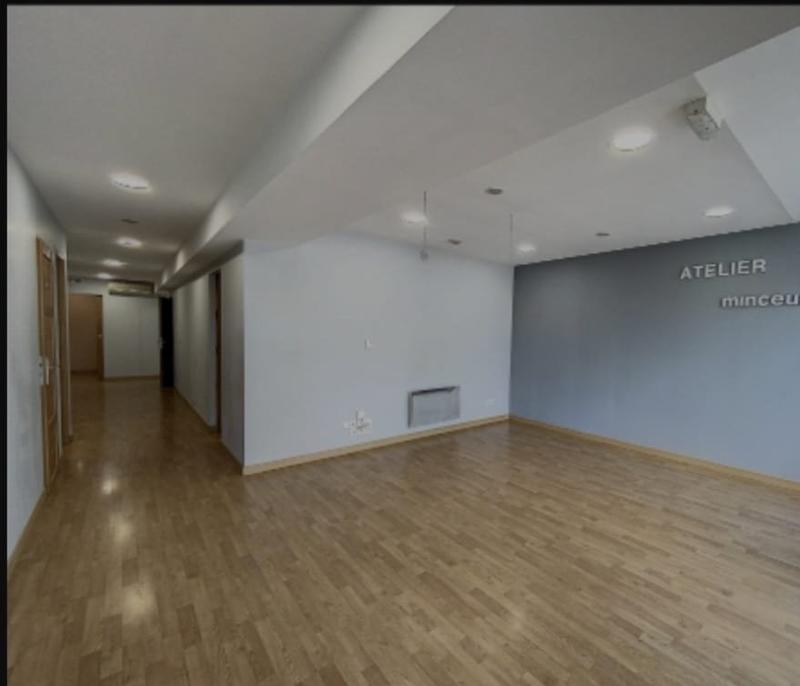 Local d'activités - 168 m² - 5 pièces