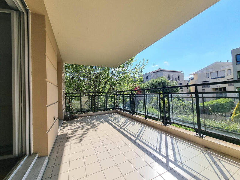 Appartement - 103 m² - 5 pièces