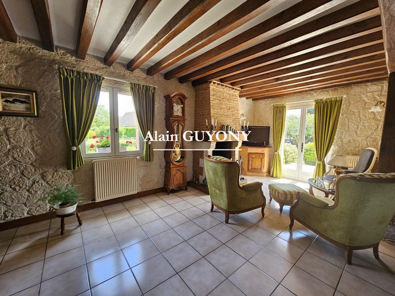 Maison traditionnelle - 144 m² - 6 pièces