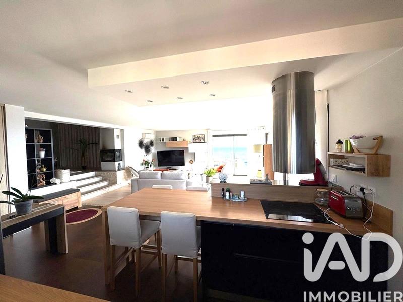 Maison - 126 m² - 5 pièces