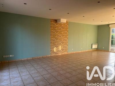 Maison - 97 m² - 5 pièces