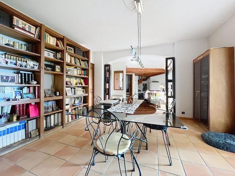 Maison - 196 m² - 6 pièces