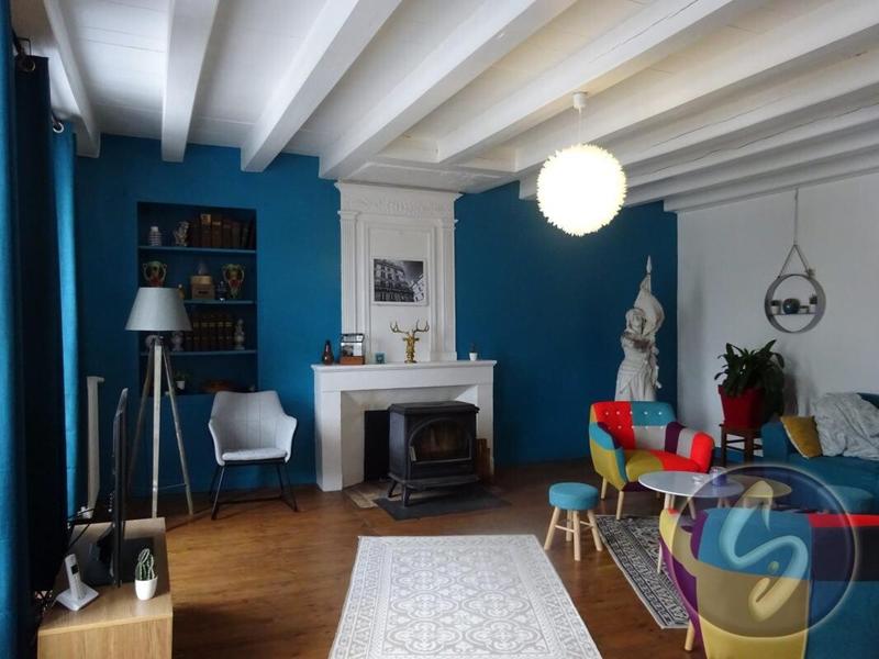 Maison - 327 m² - 9 pièces