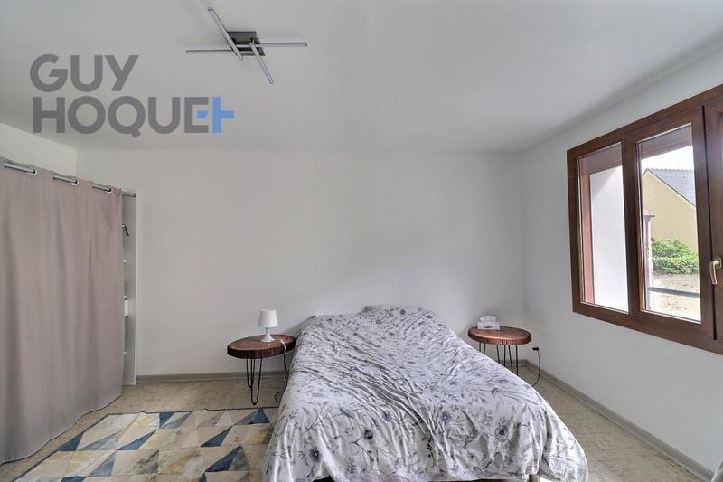 Maison - 225 m² - 8 pièces