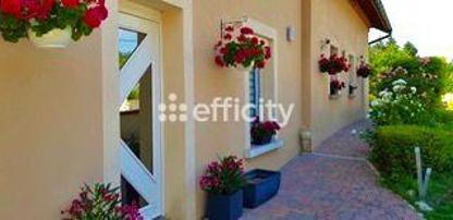 Maison - 213 m² - 9 pièces