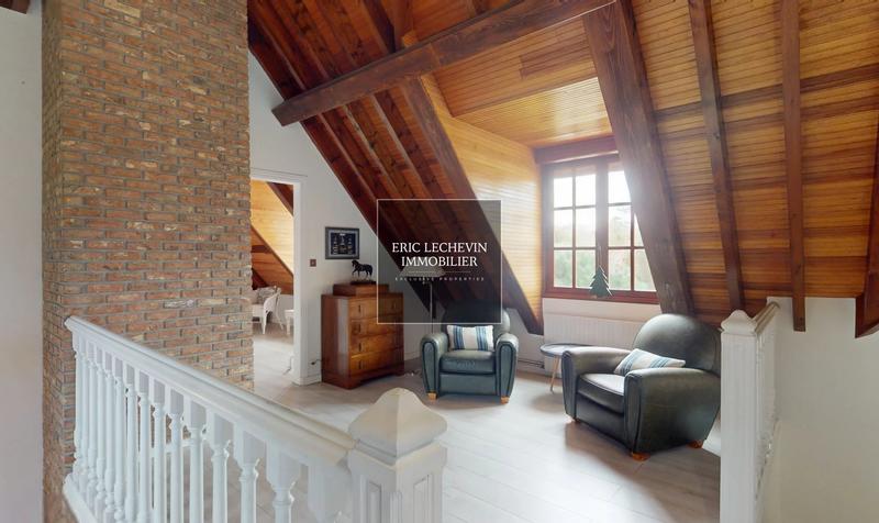 Villa - 200 m² - 10 pièces