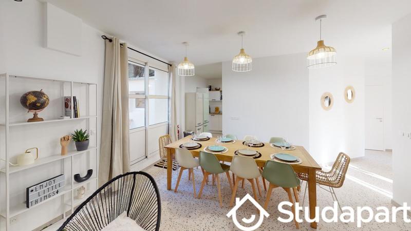 Chambre - 9 m² - 1 pièce