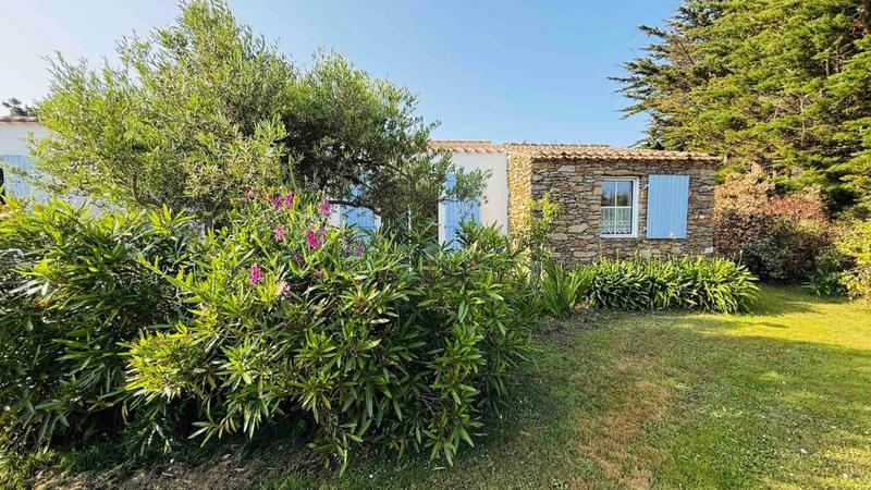 Maison traditionnelle - 156 m² - 6 pièces