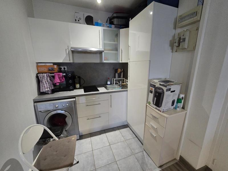 Studio - 25 m² - 1 pièce