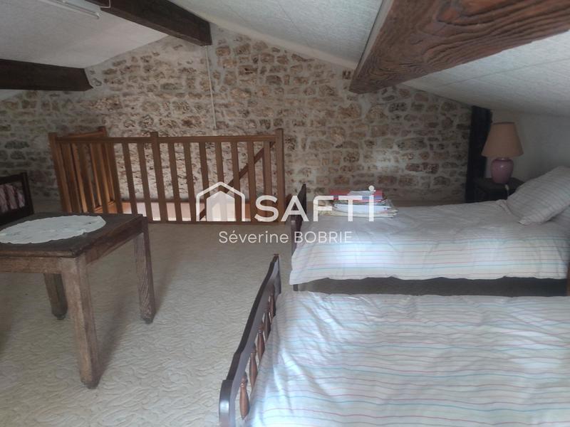 Maison - 220 m² - 7 pièces