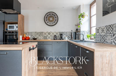 Maison - 196 m² - 7 pièces