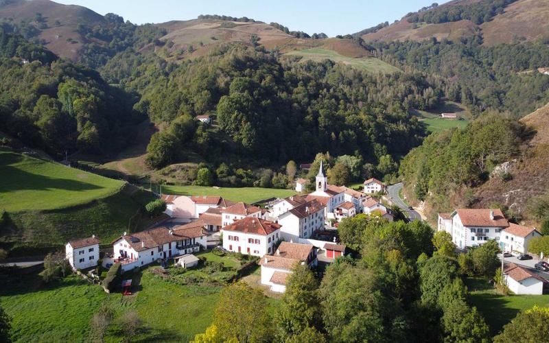 Documentaire : 1830-1914, Perkainen haritik-Dans le sillage de Perkain. Suivi d'un débat animé par le réalisateur Mikel Erramouspé